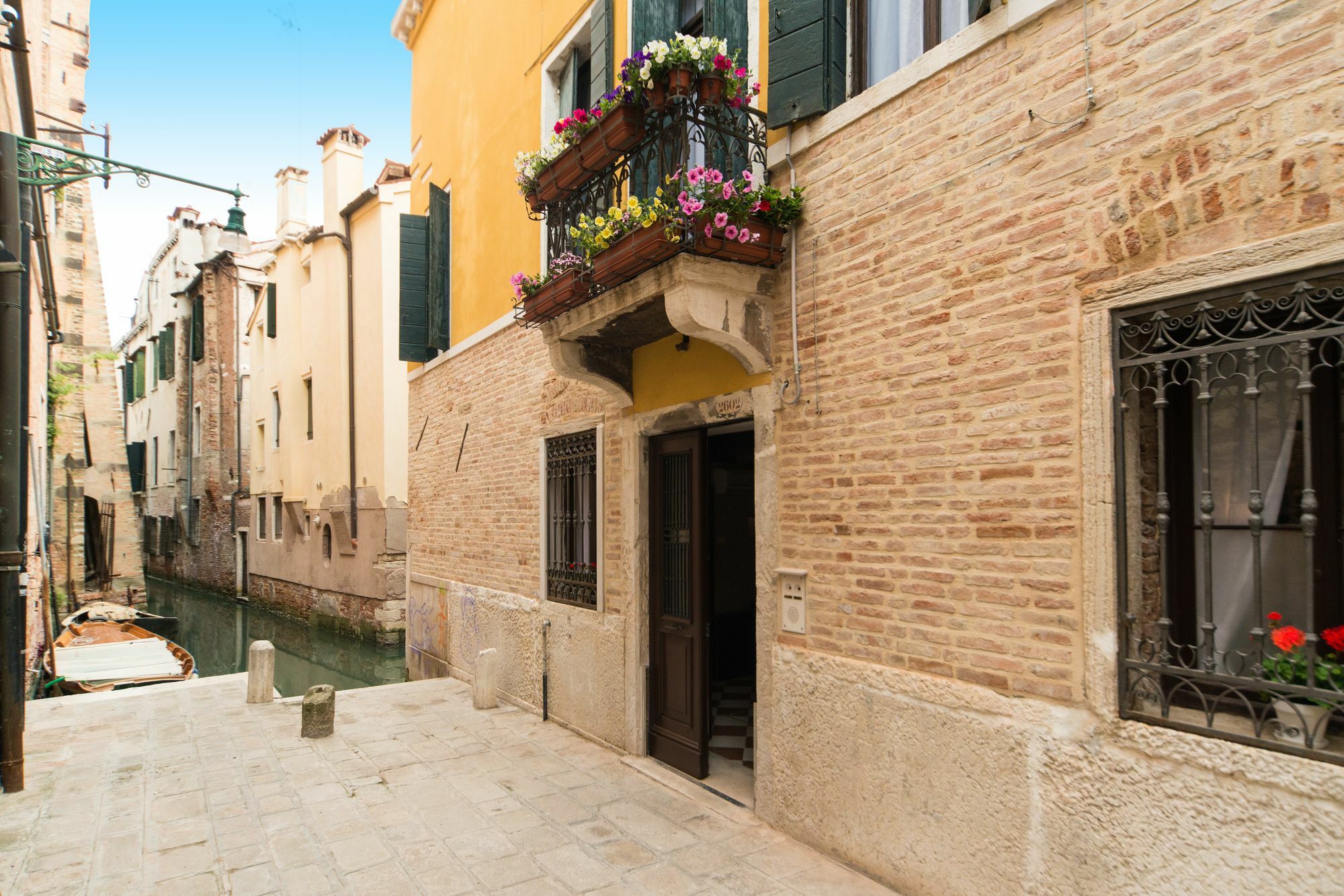 Ca' Lavezzera Affittacamere Venezia